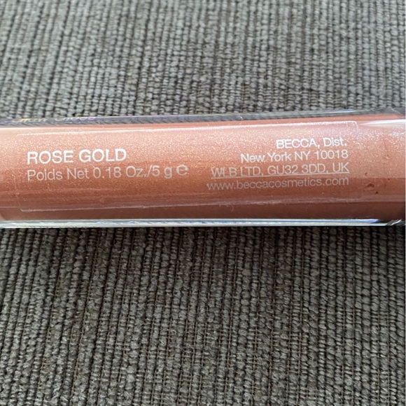 Never Used Becca Lip Gloss - Picture 2 of 3